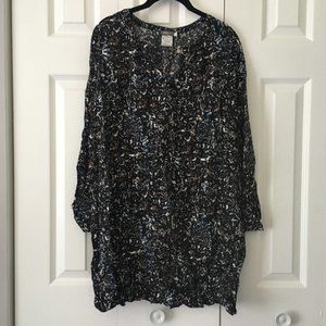 Lightweight Patterned Keyhole Shift Dress